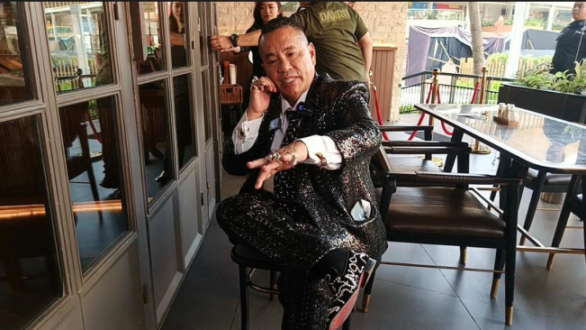 Alasan Hotman Paris Tetap Cool Meski Hendak Dijotos Razman Nasution