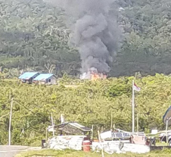 KKB Bakar Bangunan SMPN di Kabupaten Pegunungan Bintang