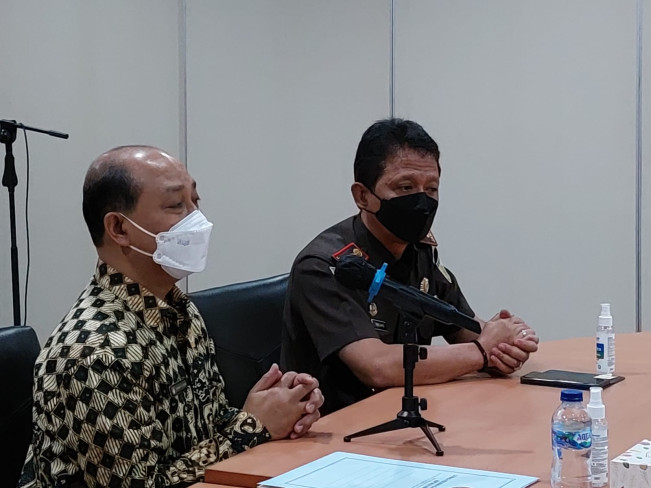 Kejari Jaksel Serahkan Uang Restitusi kepada Korban Kasus Perlindungan Anak