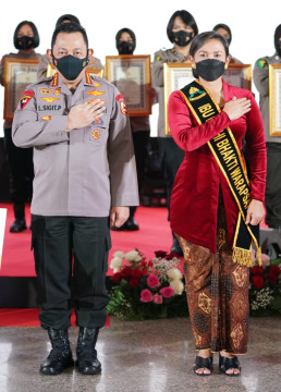 Rayakan HUT ke-74 Polwan, Kapolri Sampaikan Pesan Ini