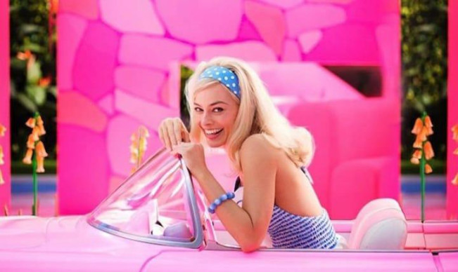 Warner Bros Rilis Cuplikan Film Barbie yang Tayang Juli 2023