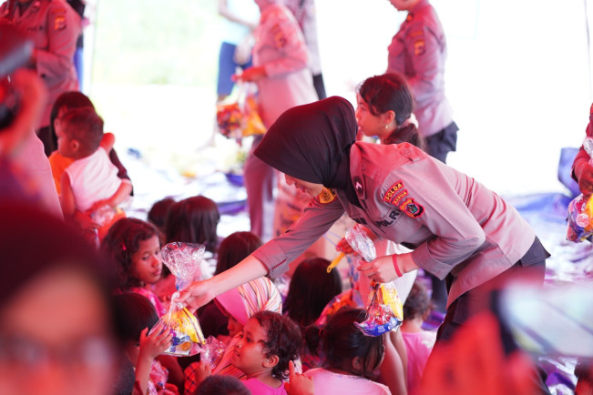 Pasca Gempa di Jayapura, Polri Kirim Tim Trauma Healing untuk Pengungsi