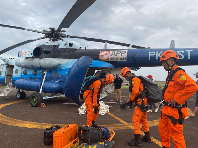 Selain Evakuasi Jatuhnya Helikopter, Polisi Dorong Logistik dan Selimut dari UdaraÃ‚Â 