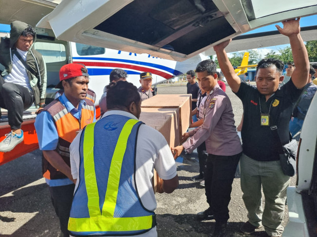 TNI-Polri Tembak 1 Anggota KKB Hingga Tewas di Puncak PapuaÃ‚Â 