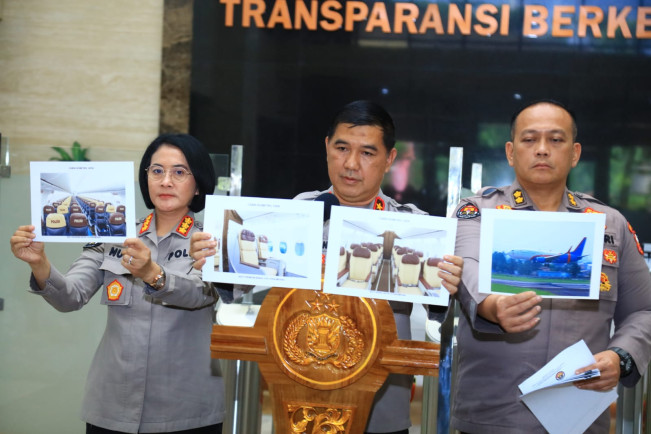Pesawat Boeing 737 Polri Dibeli Tanpa Tender