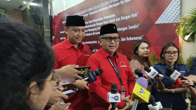 Tanggapan Santai Hasto Soal Jokowi akan Duduki Kursi Dewan Pengawas Golkar: Selama Ini Rumor Terbukti