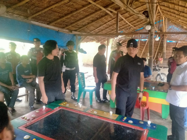 Polda Sumut Gerebek Kampung Narkoba-Judi di Medan, 10 Pemadat Ditangkap
