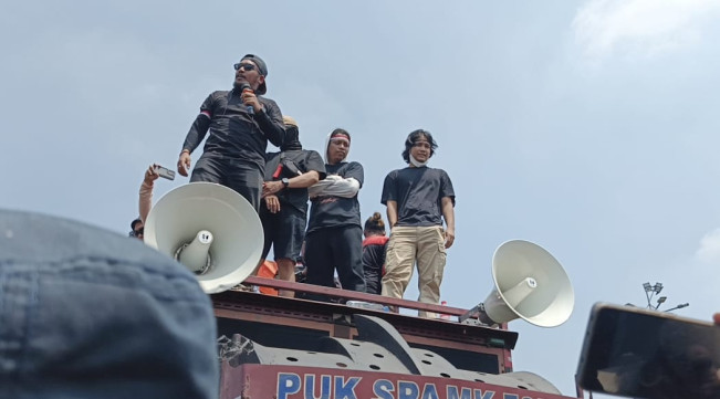 Ikut Aksi, Komika Abdur Arsyad: Kita Kerja Sendiri, Nggak Dibantuin Bapak!