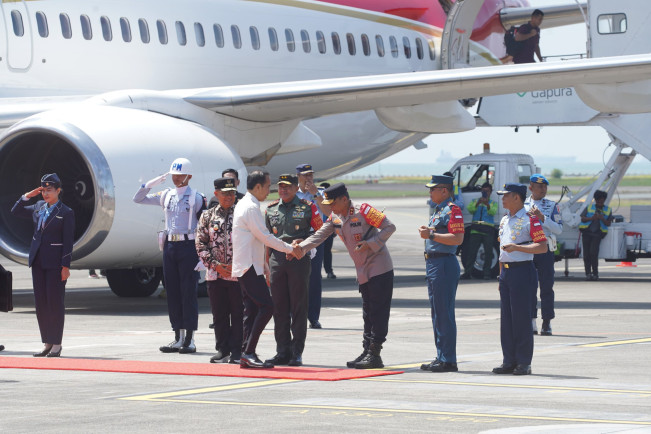 Jokowi Kumpulkan Seluruh Pejabat TNI-Polri di IKN, Ada Apa?