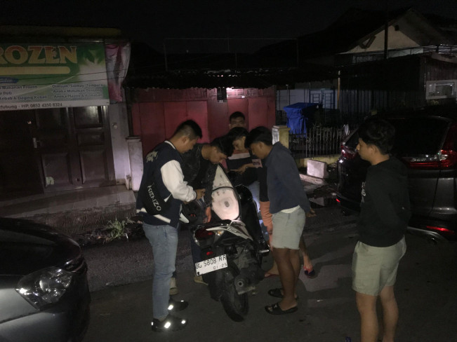 Cegah Tawuran, Polisi Geledah-Bubarkan Remaja yang Berkumpul di Jalanan Kota Medan