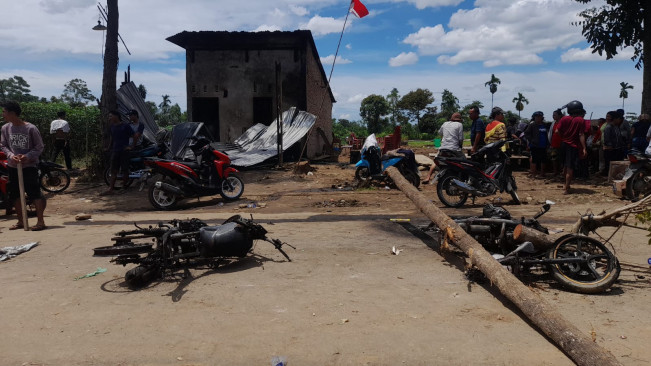 Mencekam Konflik Agraria di Selambo Deli Serdang, Sepeda Motor Dibakar 