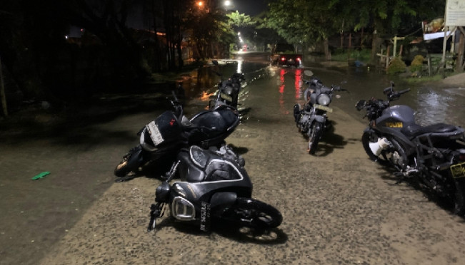 Brimob Polda Sumut Bubarkan Tawuran Geng Motor di Medan, 2 Remaja Diamankan