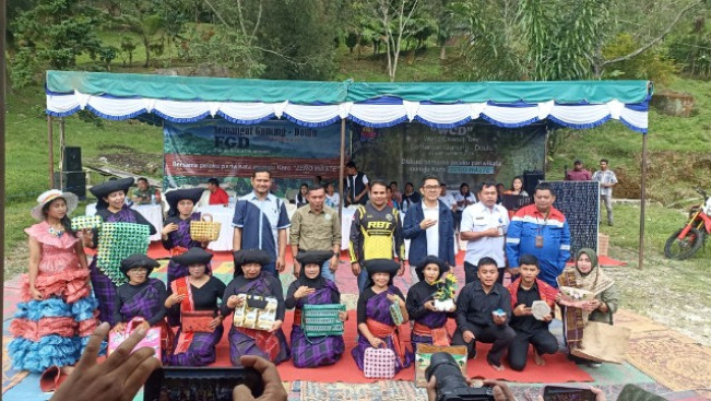 Peringati WCD, Komunitas Trail Ajak Siswa Bersih-bersih Sampah di Objek Wisata Air Panas