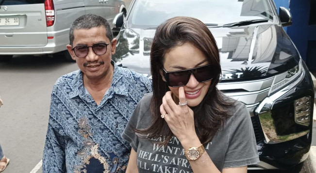 Nikita Mirzani Laporkan Pengacara Kura-kura Ninja, Razman Arif Nasution?