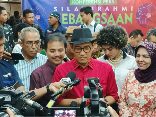 Pertemuan Prabowo-Jokowi Disorot, Refly Harun: Ada Kepentingan