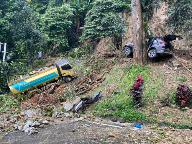3 Korban Banjir dan Longsor di Deli Serdang Hilang Masih Dalam Pencarian