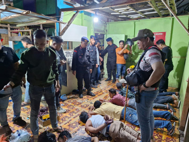 Brimob Turun Tangan Bubarkan Tawuran Warga di Medan Belawan, 15 Orang Ditangkap