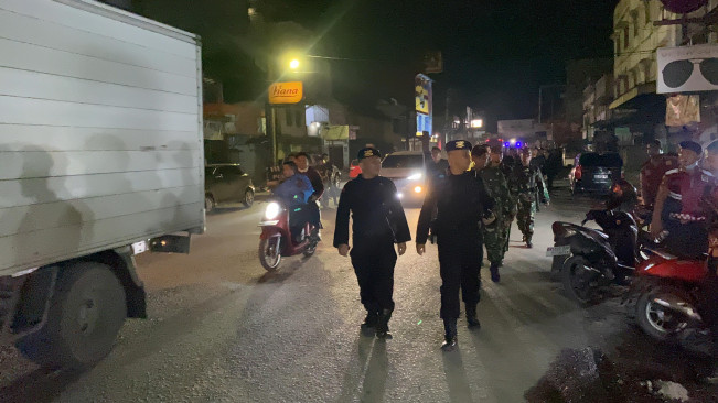 Brimob Redam Bentrok Ormas PP vs Grib di Sergai Sumut, Pelaku Pembakaran Dikejar