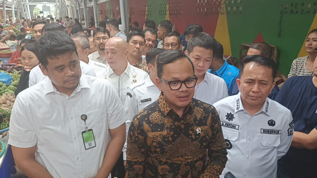 Kunjungi Pasar Akik di Medan, Bima Arya Harap Gubernur Terpilih Bobby Nasution Bawa Sumut Lebih Maju
