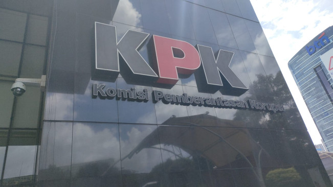 KPK Geledah Rumah Politikus Nasdem Ahmad Ali, Tas dan Uang Rupiah hingga Valas Disita
