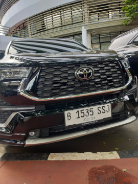 Datangi Kejagung, Menkominfo Johnny Plate Gunakan Kendaraan Plat Nomor Polisi Palsu