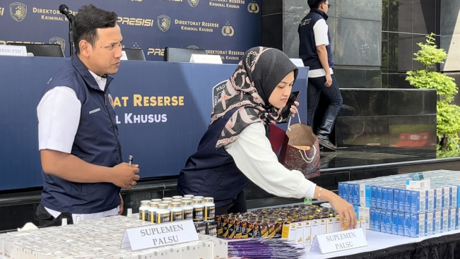 Keuntungan Penjualan Obat-Suplemen Ilegal Capai Rp130 Miliar