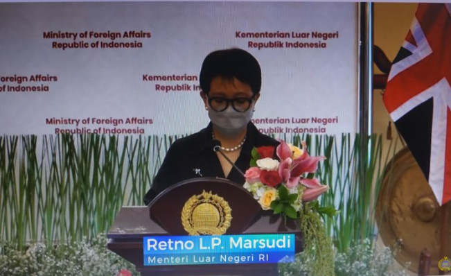 Menlu RI Tegaskan Pentingnya Berbagi Vaksin Secepat Mungkin