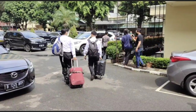Bawa Koper, Novel Baswedan Dkk Bakal Ditatar Polri di Bandung Selama Dua Pekan