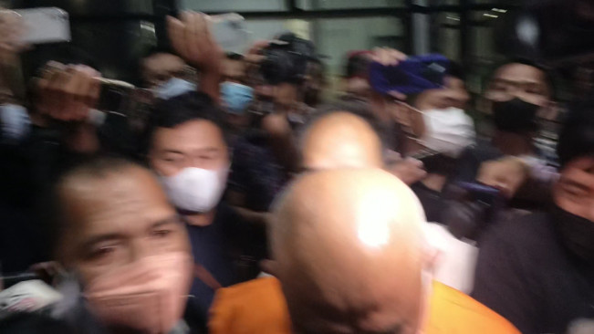 Rahmat Effendi dan Kroninya Ditahan di Lokasi Berbeda