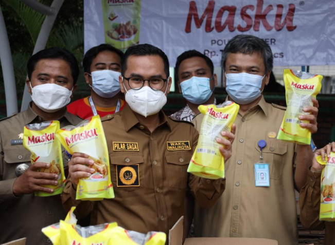 Gelar Operasi Pasar, Pemkot Tangsel Sediakan 4000 Liter Minyak Murah