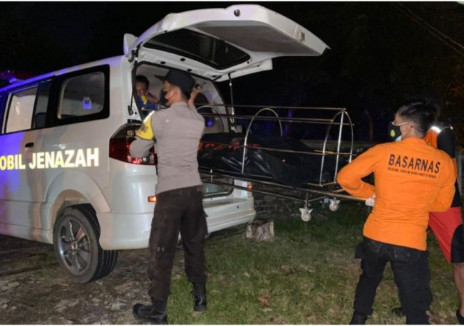 Tim SAR Temukan Satu Penumpang Kapal KM Pasifik yang Terbalik di Riau