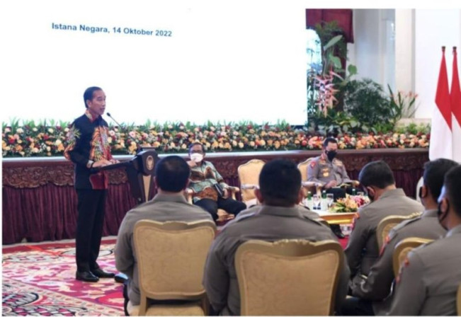 Presiden Jokowi Minta Pejabat Polri untuk Perhatikan Gaya Hidup Mewah