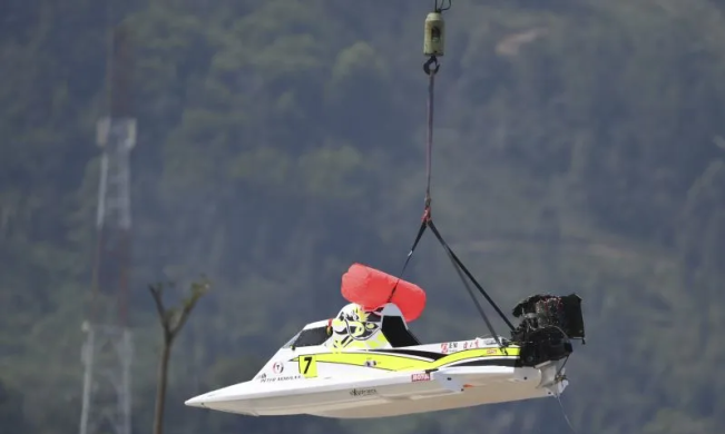 Kualifikasi Putaran Pertama F1 Powerboat Ditunda Karena Angin KencangÃ‚Â 