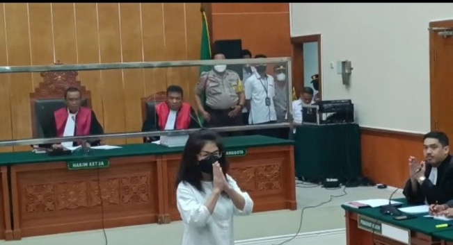 Linda Pudjiastuti Dituntut 18 Tahun Penjara Terkait Kasus Narkoba yang Jerat Teddy Minahasa