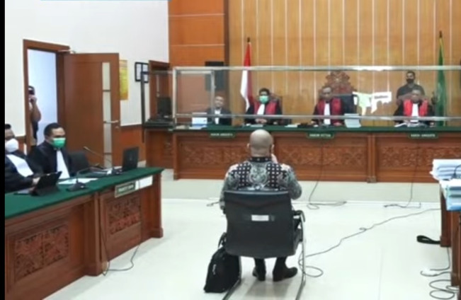 Teddy Minahasa Berikan Pembelaan soal Kasus Narkoba