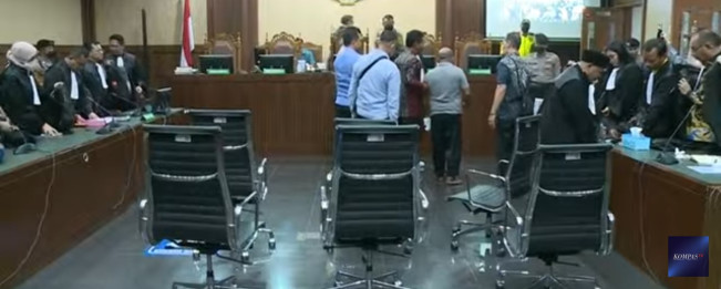 KPK Tak Setuju Eksepsi Penasihat Hukum Lukas Enembe