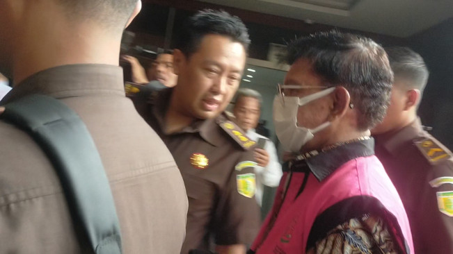 Johnny Plate Didakwa Terima Rp17 Miliar Terkait Korupsi BTS 4G Kominfo