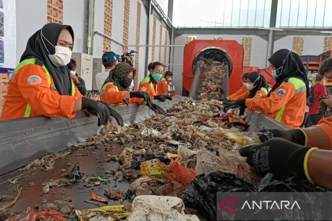 Jumlah Sampah Di Jaksel Turun Selama Libur Lebaran 2024