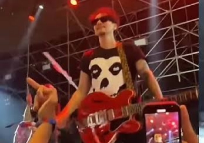 Viral Video Vincent Rompies di Panggung , Warganet: Contoh Artis yang Perlu Diblacklist