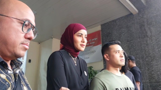 Ditemani eks Suami, Olla Ramlan Laporkan Buzzer yang Serang Keluarga