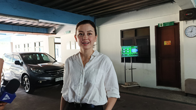 Tak Kunjung Bertemu dengan Edward Akbar, Kimberly Ryder Mengaku Anak-anaknya Kangen Sosok Ayahya