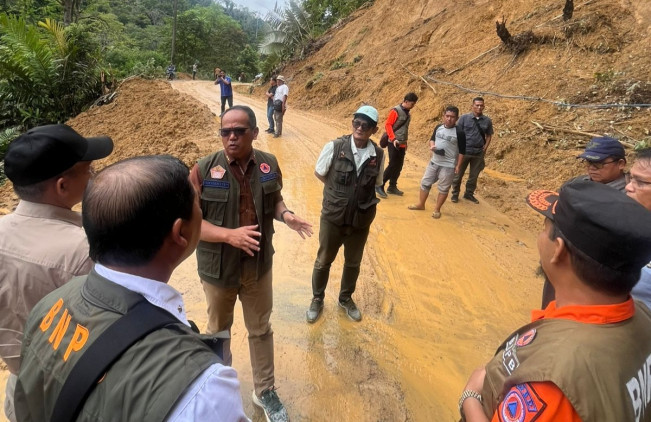 Penanganan Darurat Banjir-Longsor di Tapsel dan Padang Lawas Dipastikan Berjalan Efektif