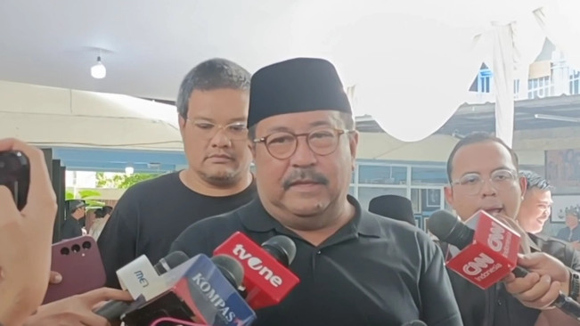 Melayat ke Rumah Bunda Iffet, Rano Karno Kaget Dengar Cerita Bimbim Slank soal Keluarganya