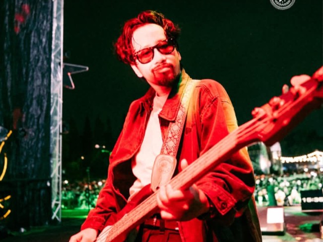 Celetukan Awan .Feast Viral: Katanya Bangsa Besar, kok Takut Sama Bendera One Piece?