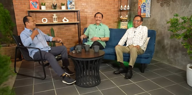 Rival Pemilu 2024, Mahfud dan Luhut Bagikan Kisah Persahabatan 24 Tahun