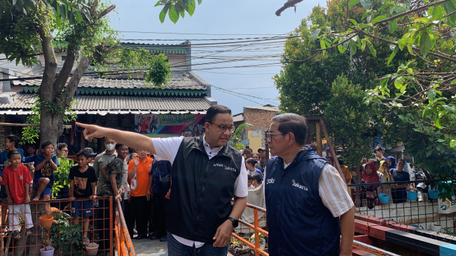 Blusukan Bareng Ke Cengkareng, Bukan Pramono Yang Diteriaki Warga Tapi Anies
