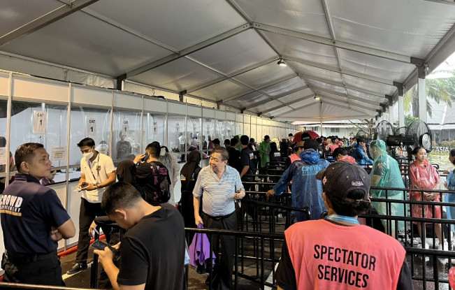 Diguyur Hujan, Tempat Penukaran Tiket Indonesia vs Argentina Lengang