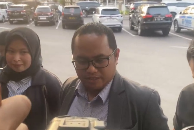 Sore Ini Kembali Diperiksa, Tiko Aryawardhana Gocek Awak Media