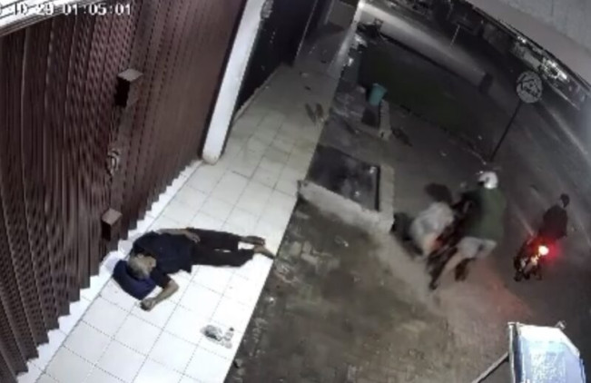 Tega! Kursi Roda Tunawisma di Bekasi Dicuri, Pelaku Diselidiki