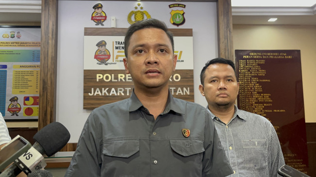 Diperiksa  Berjam-jam, Tiko Aryawardhana Hingga Selasa Malam Belum Keluar dari Polres Jaksel